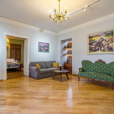 Gallery Apartment Tiflis Dış mekan fotoğraf