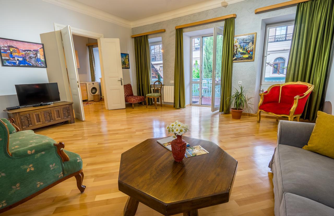 Gallery Apartment Tiflis Dış mekan fotoğraf